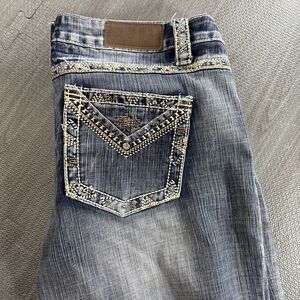 Cowgirl Up Women’s Straight Leg Jeans Denim Embroidered Bling Pocket 32x32